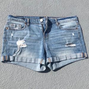 aeropostale ripped jean shorts. light wash.